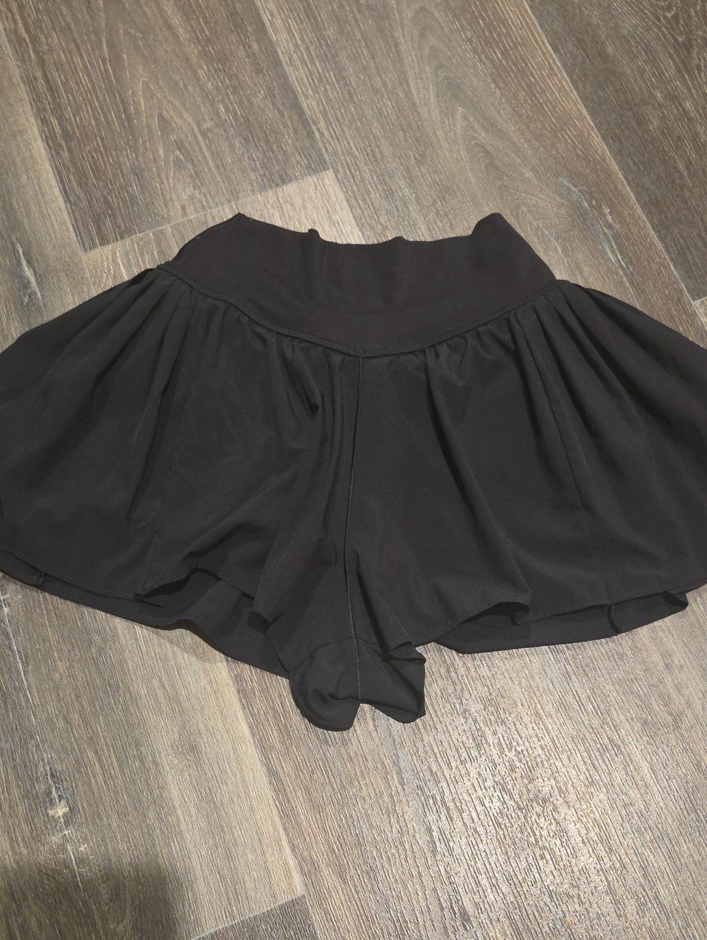 XS OFFLINE BY AERIE BLACK SHORTS